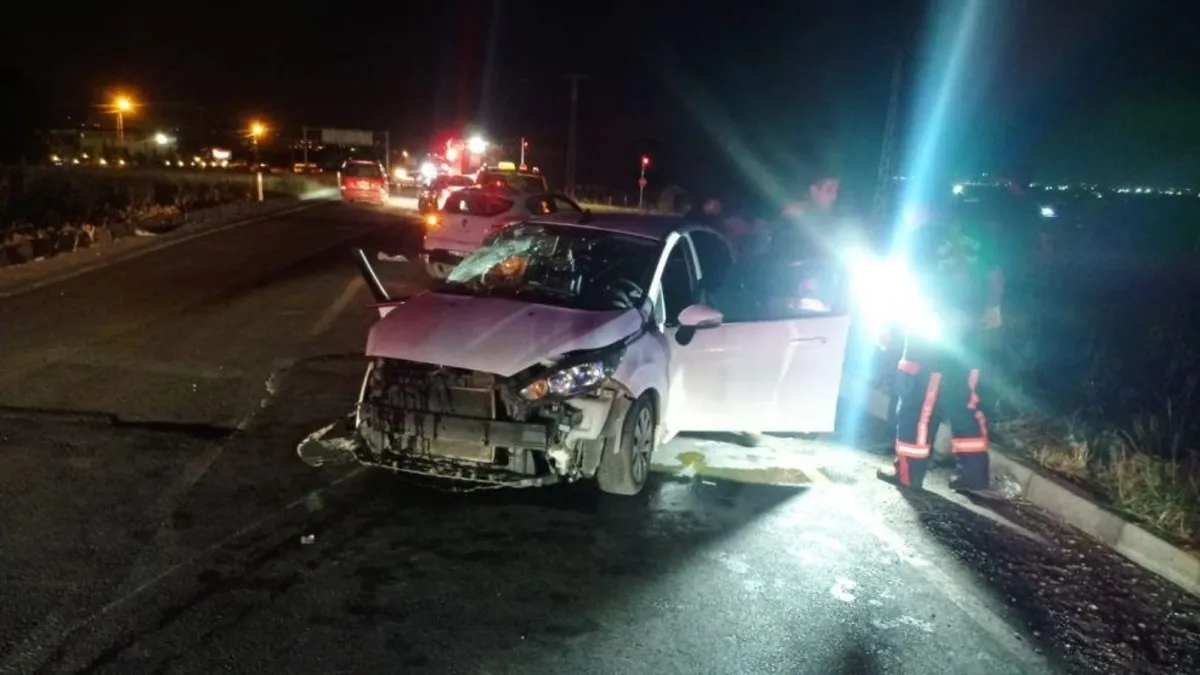 Jandarma aracı kaza yaptı 5’i asker 8 kişi yaralandı