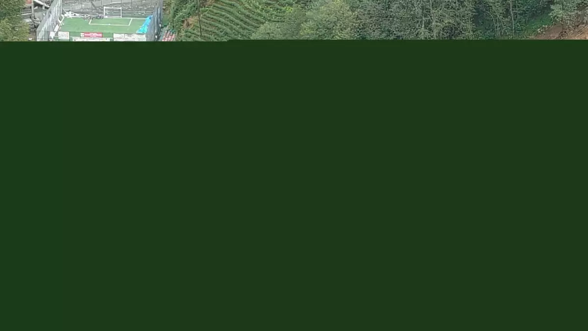 Rize’de Heyelan: 2 Ev Toprağa Gömüldü