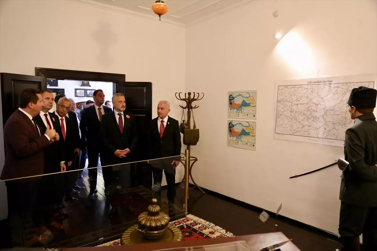 Vali Turan Atatürk Evi’ni Ziyaret Etti