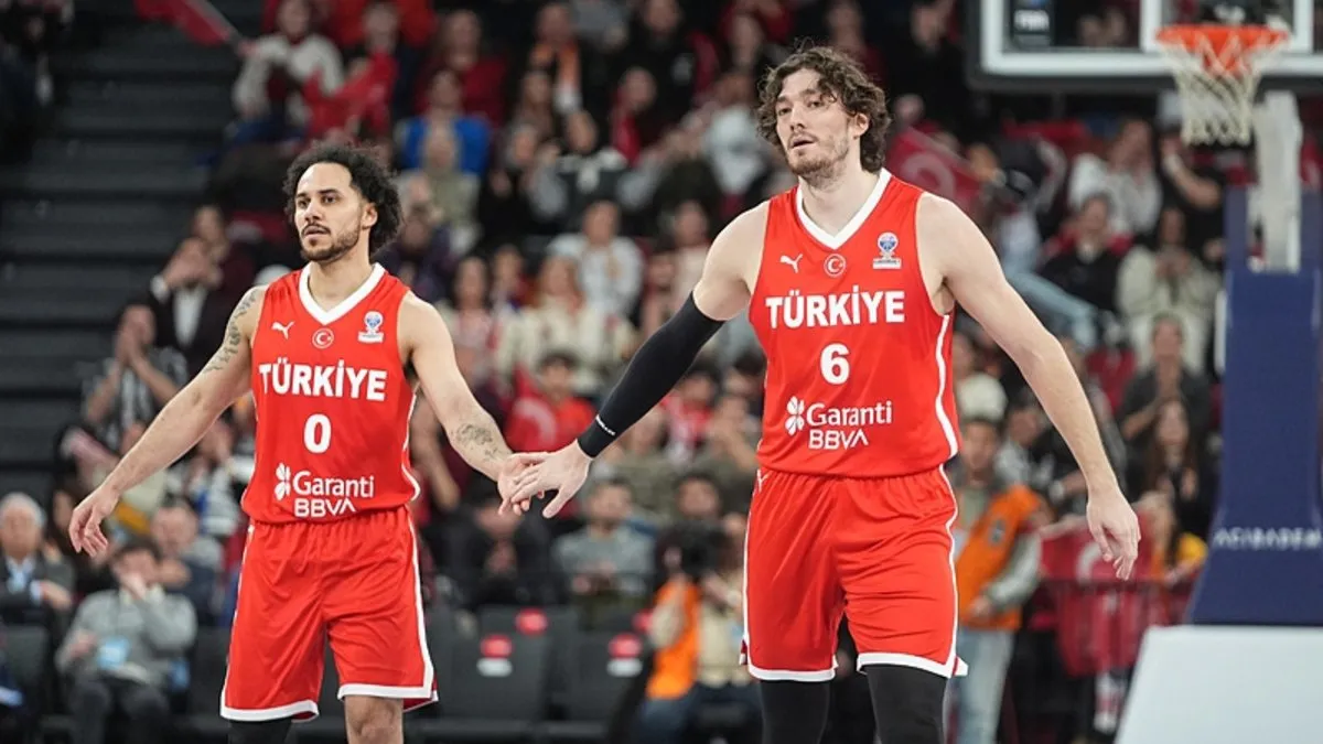 A Milli Erkek Basketbol Takımı’nda 4 oyuncu kadrodan çıkarıldı